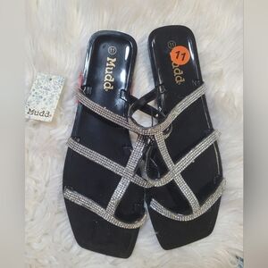 Mudd Women's Black Sandals